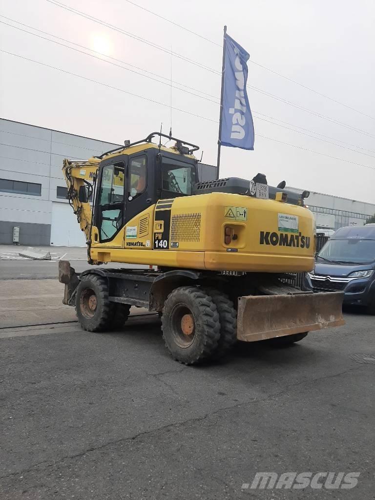 Komatsu PW 140-7 ホイール式油圧ショベル（パワーショベル・ユンボ・バックホー）