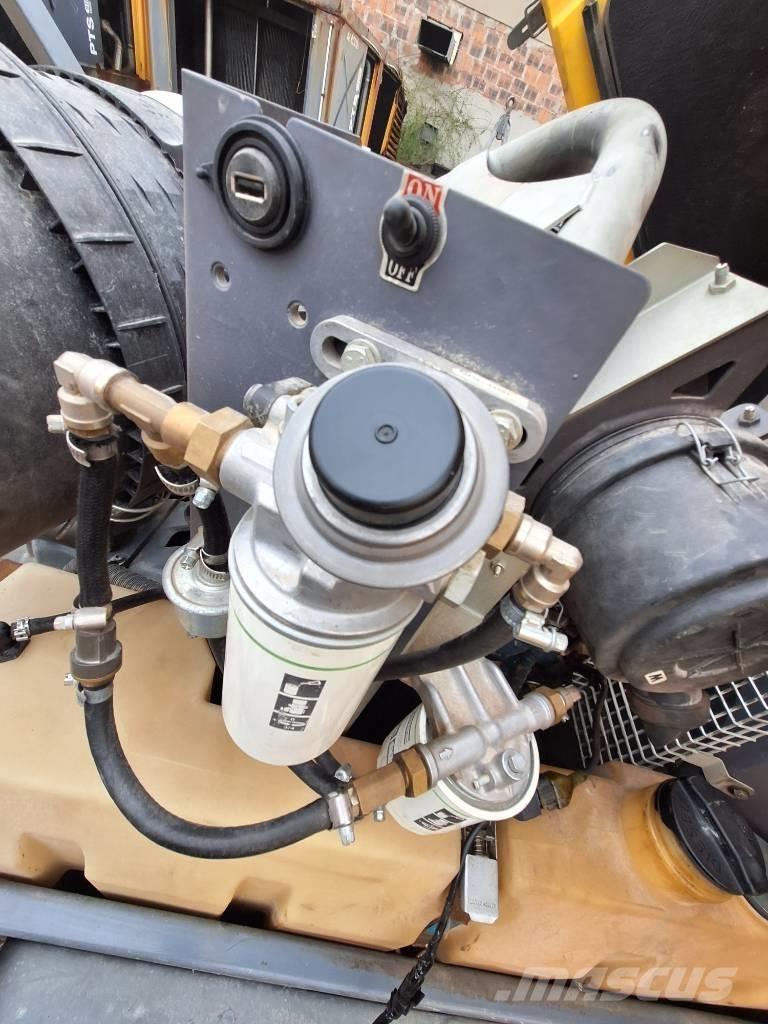 Atlas Copco XATS138 コンプレッサー