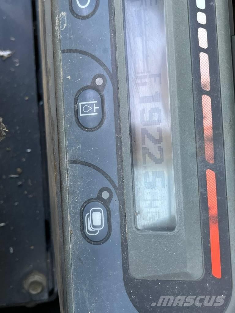 Kubota KX 080-3 A 中型油圧ショベル 7ｔ-12ｔ（ユンボ・パワーショベル・バックホー）