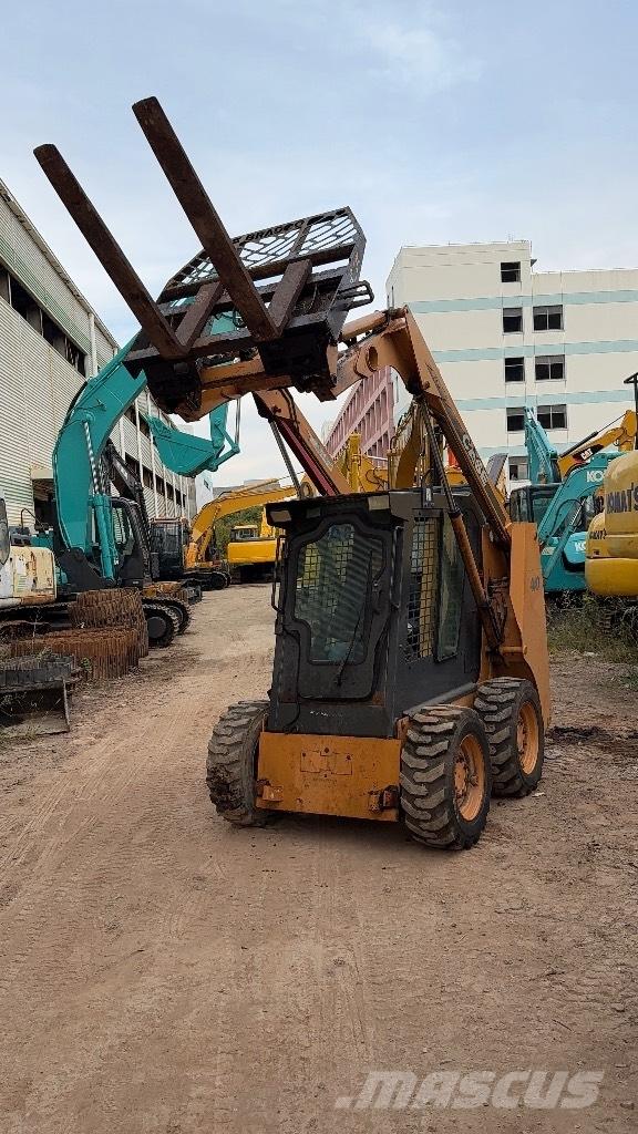 CASE 410 スキッドステアローダー