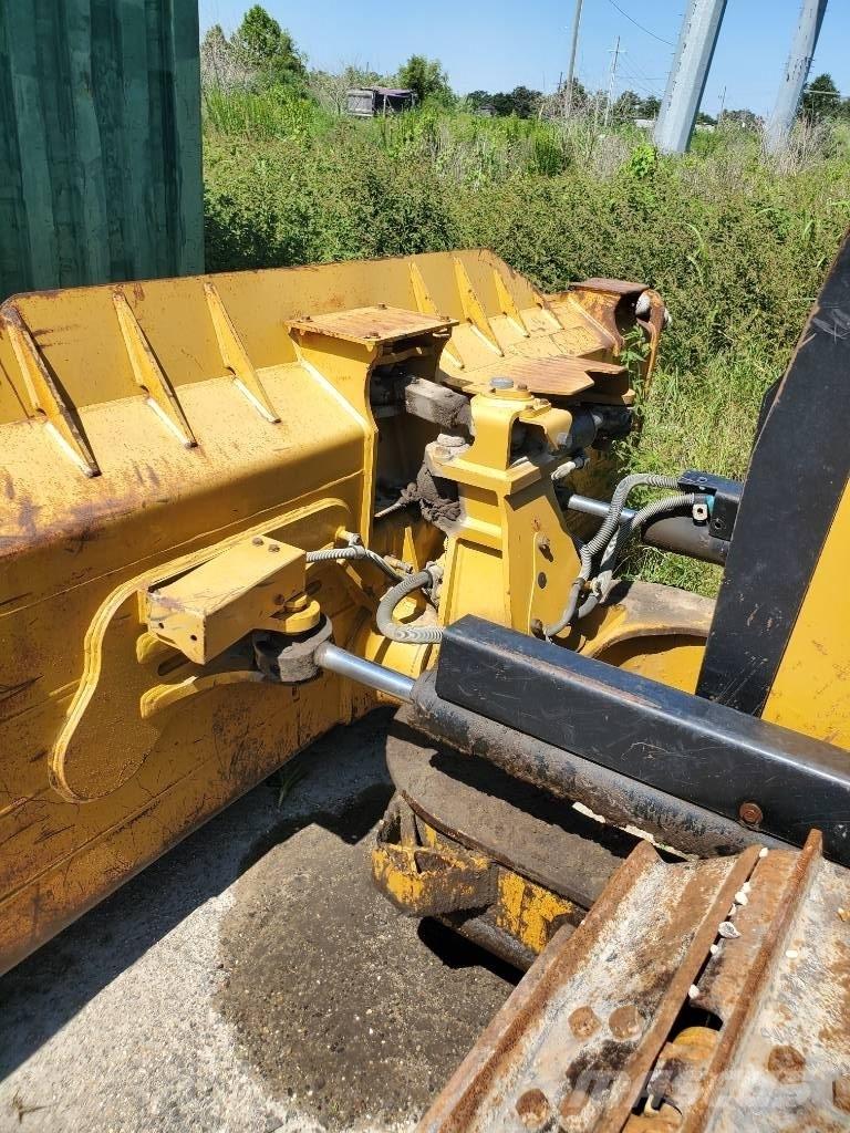 CAT D 6 K 2 LGP ブルドーザー