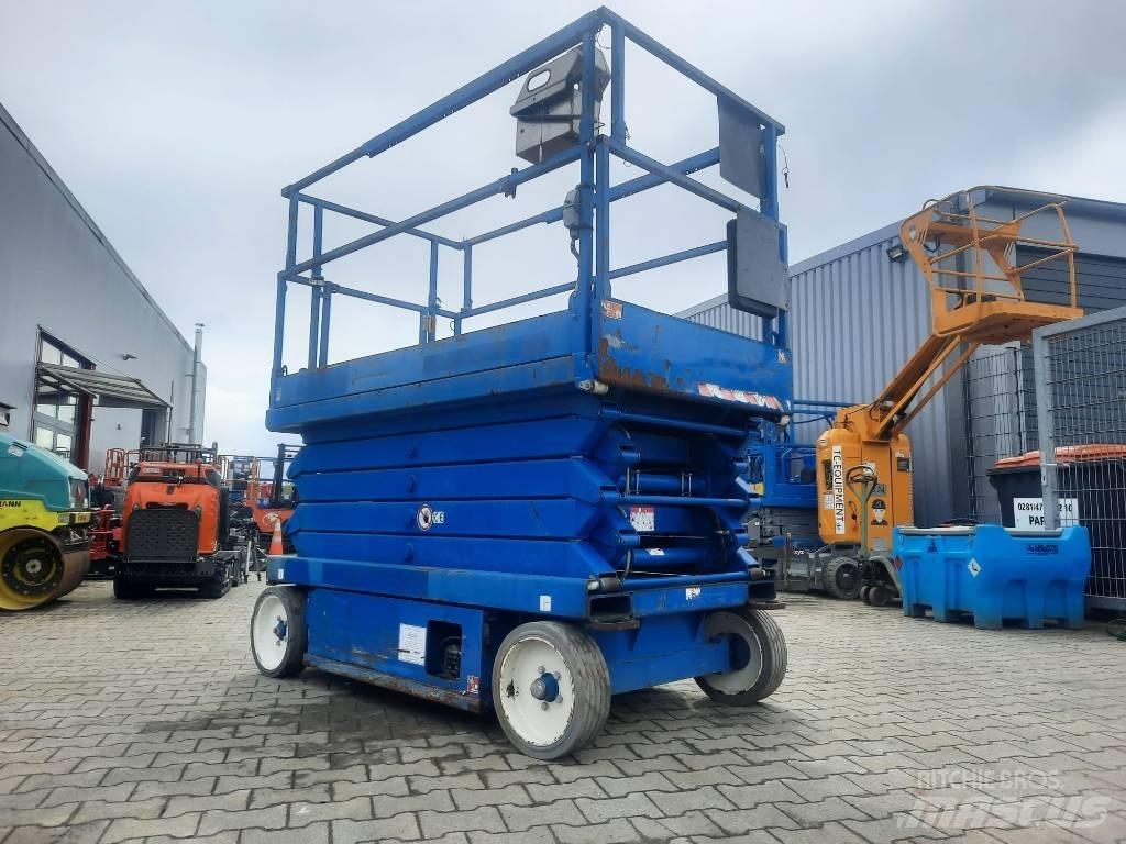 SkyJack SJ III 4632 シザースリフト