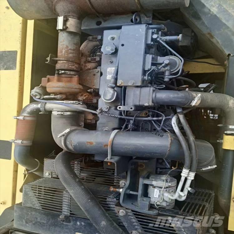 Komatsu 300 大型油圧ショベル12t以上（パワーショベル・ユンボ）