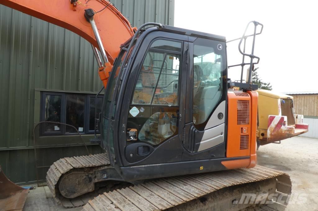 Hitachi ZX 135 US-6 大型油圧ショベル12t以上（パワーショベル・ユンボ）