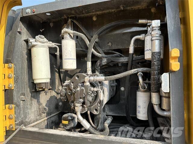 Volvo EC240 大型油圧ショベル12t以上（パワーショベル・ユンボ）