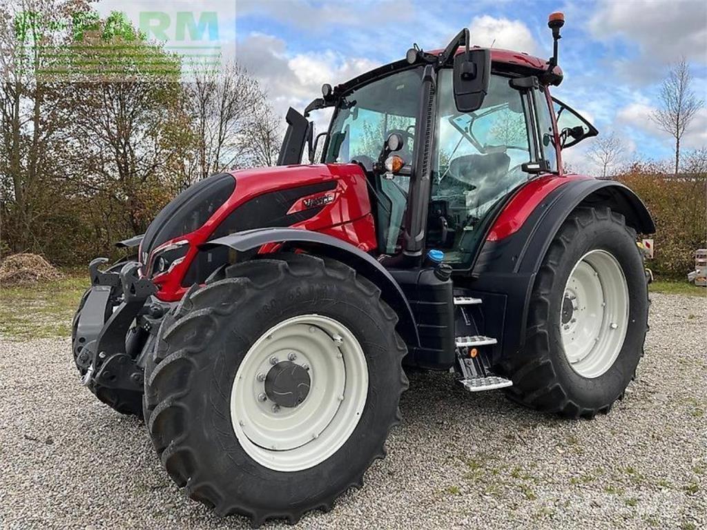 Valtra n155e aktiv トラクター