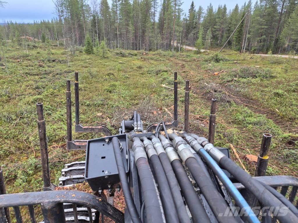 Ponsse ELK 8W フォワーダー