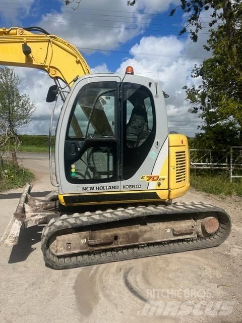 New Holland E 70 SR 中型油圧ショベル 7ｔ-12ｔ（ユンボ・パワーショベル・バックホー）