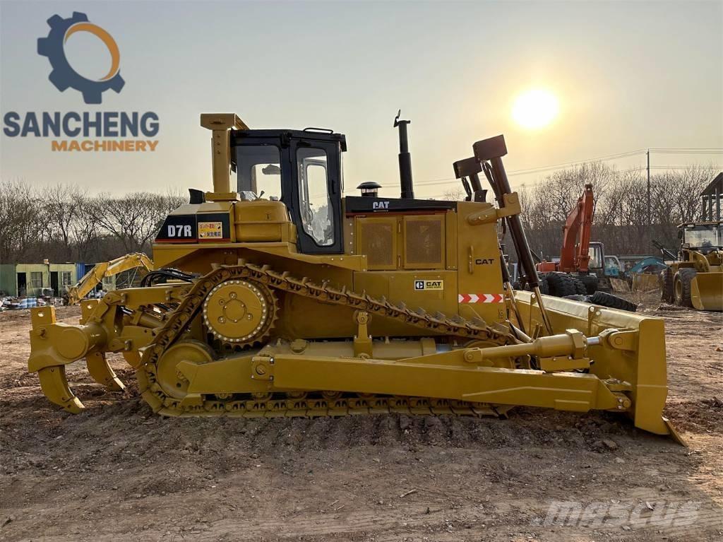 CAT D7R ブルドーザー