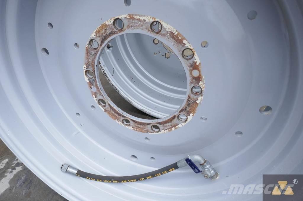 GKN Rim 16Lx34 タイヤ、ホイル、リム