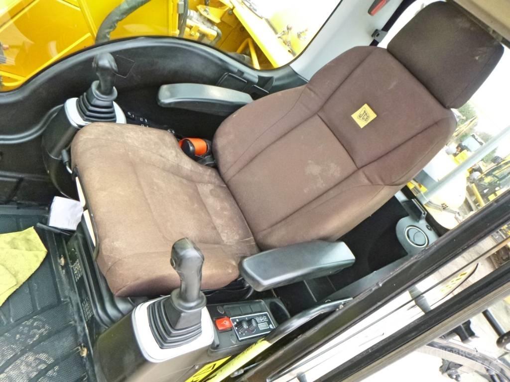JCB JS 130 LC 大型油圧ショベル12t以上（パワーショベル・ユンボ）