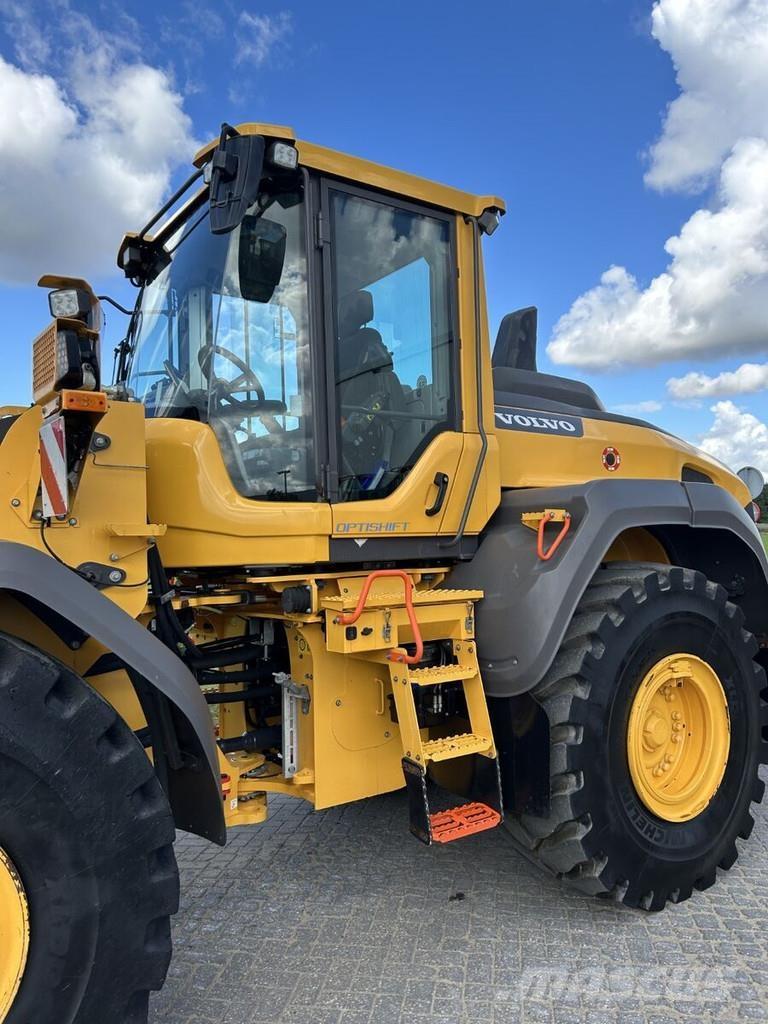 Volvo L120H ホイールローダー・タイヤショベル