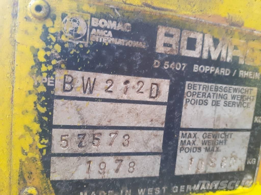Bomag BW 212 D ソイルコンパクター