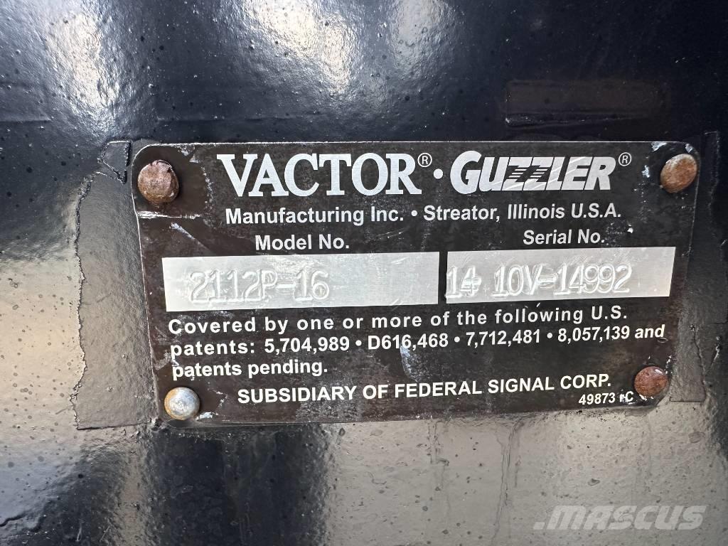 Kenworth T 400 コンバイン／バキュームトラック