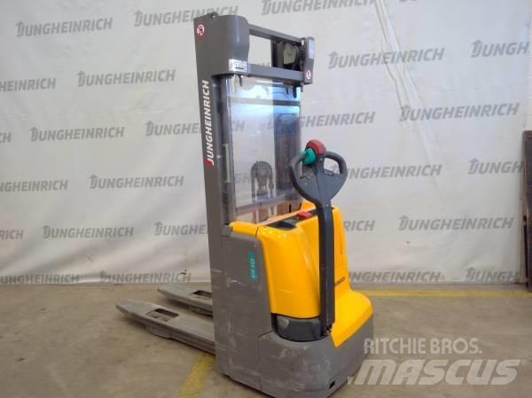 Jungheinrich EJC 112 ウォーキンフォークリフト