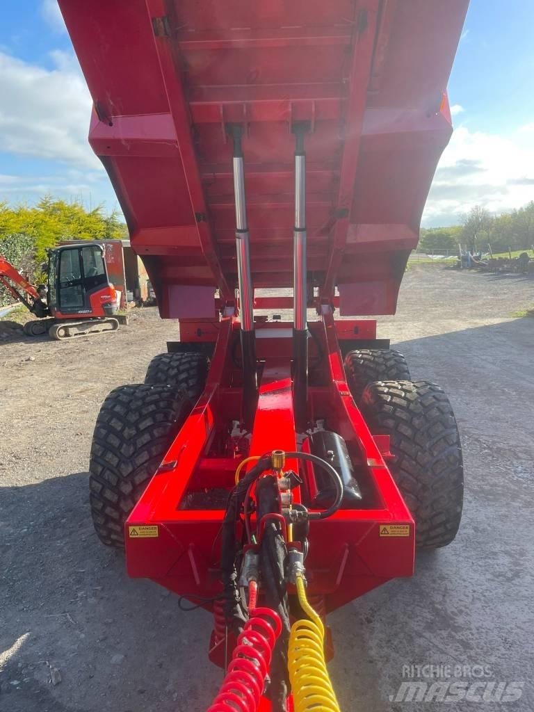Redrock 18T Dumper 農業機械 -　その他