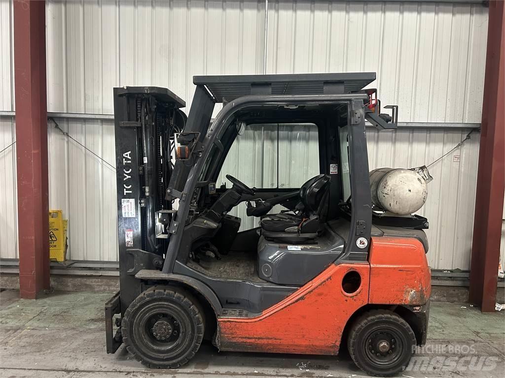 Toyota 02-8FGF25 LPGフォークリフト