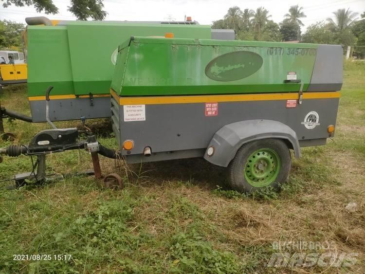 Atlas Copco XAS 137 コンプレッサー