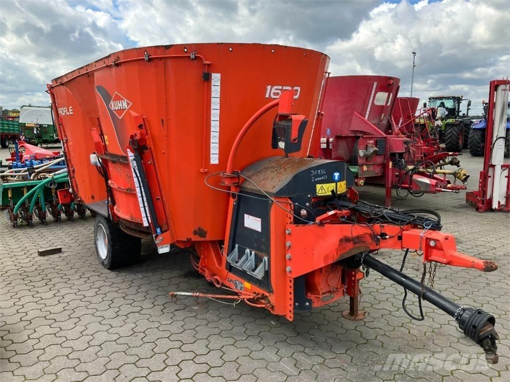 Kuhn Profile 1670 ミキサーフィーダー