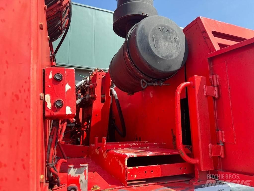 O&K MH6 廃棄物／工業産廃処理機