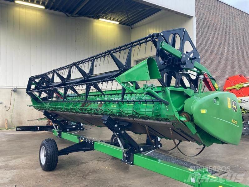 John Deere T 550 i コンバイン