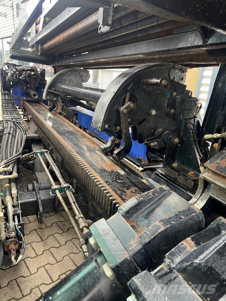 Ditch Witch JT 30 AT 水平掘削リグ