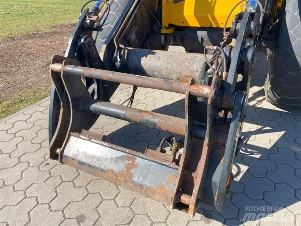 JCB 437 HT ホイールローダー・タイヤショベル