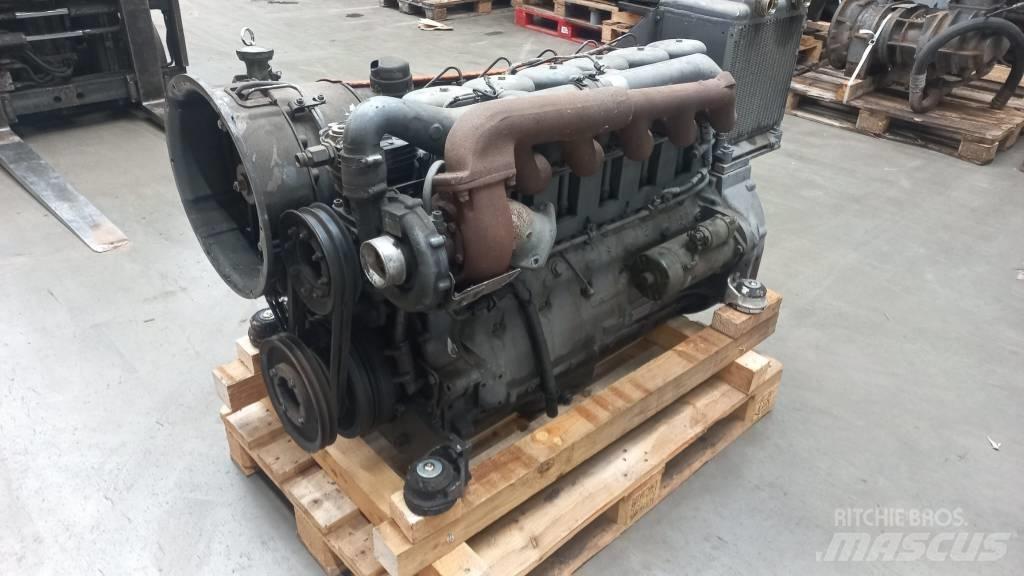 Deutz BF6L913 エンジン