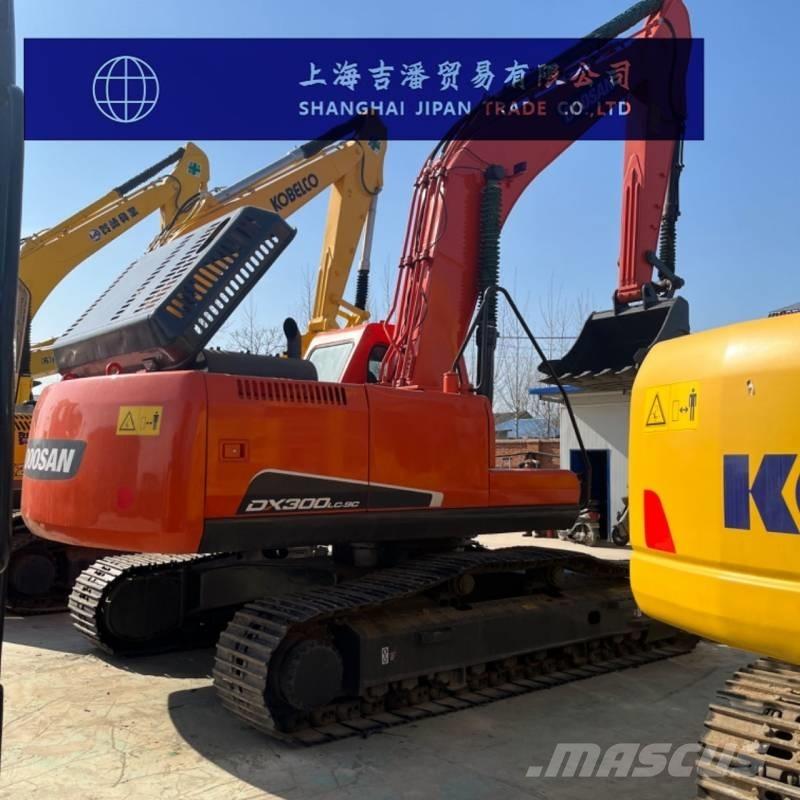 Doosan DX 300 大型油圧ショベル12t以上（パワーショベル・ユンボ）