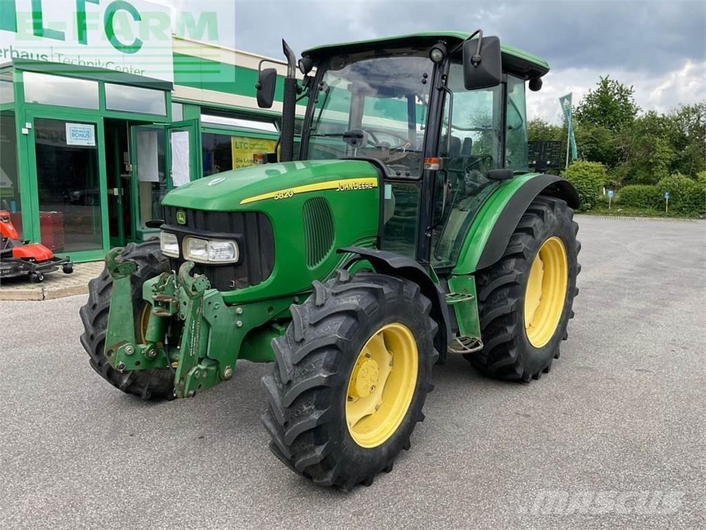 John Deere 5820 トラクター
