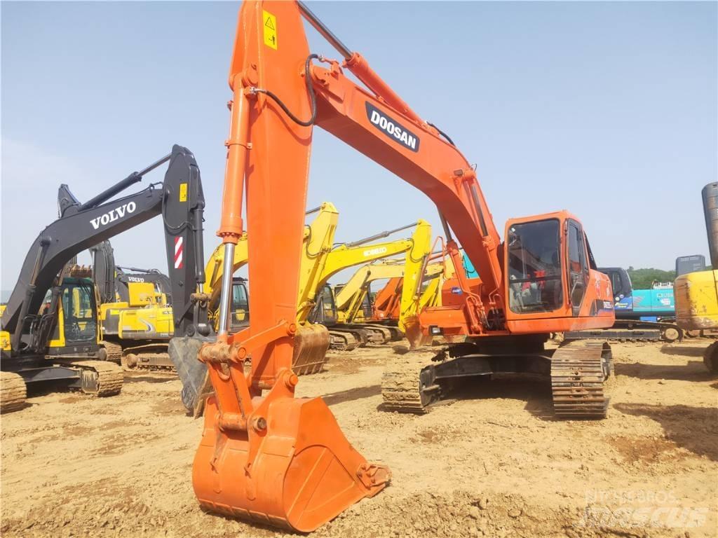 Doosan DH 225 LC-7 大型油圧ショベル12t以上（パワーショベル・ユンボ）