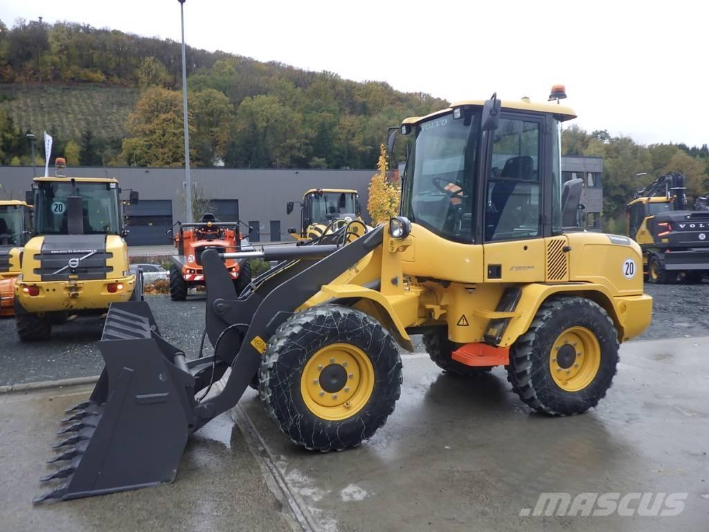 Volvo L 30 G ホイールローダー・タイヤショベル