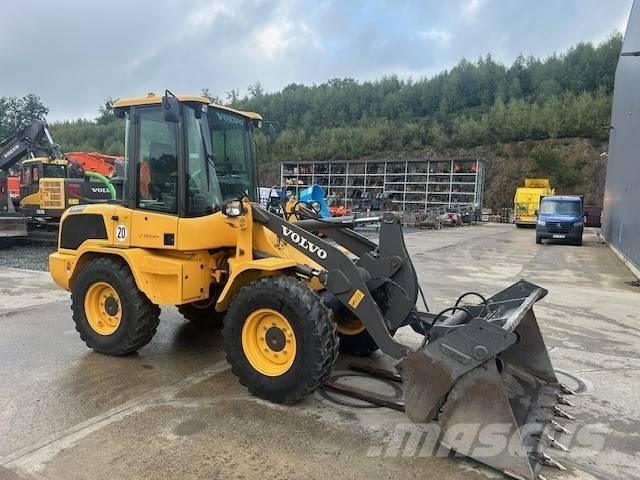 Volvo L 30 G ホイールローダー・タイヤショベル