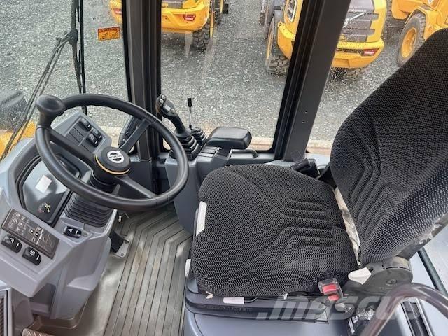 Volvo L 30 G ホイールローダー・タイヤショベル