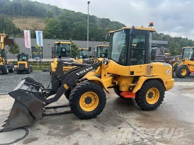 Volvo L 30 G ホイールローダー・タイヤショベル