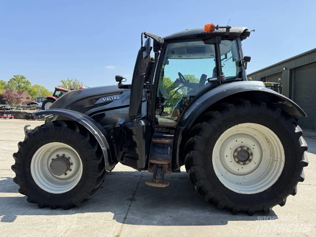 Valtra T 174 Direct トラクター