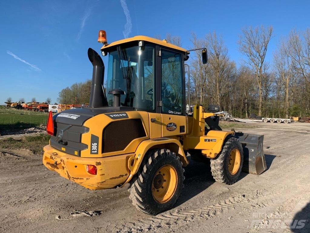 Volvo L 30 G ホイールローダー・タイヤショベル