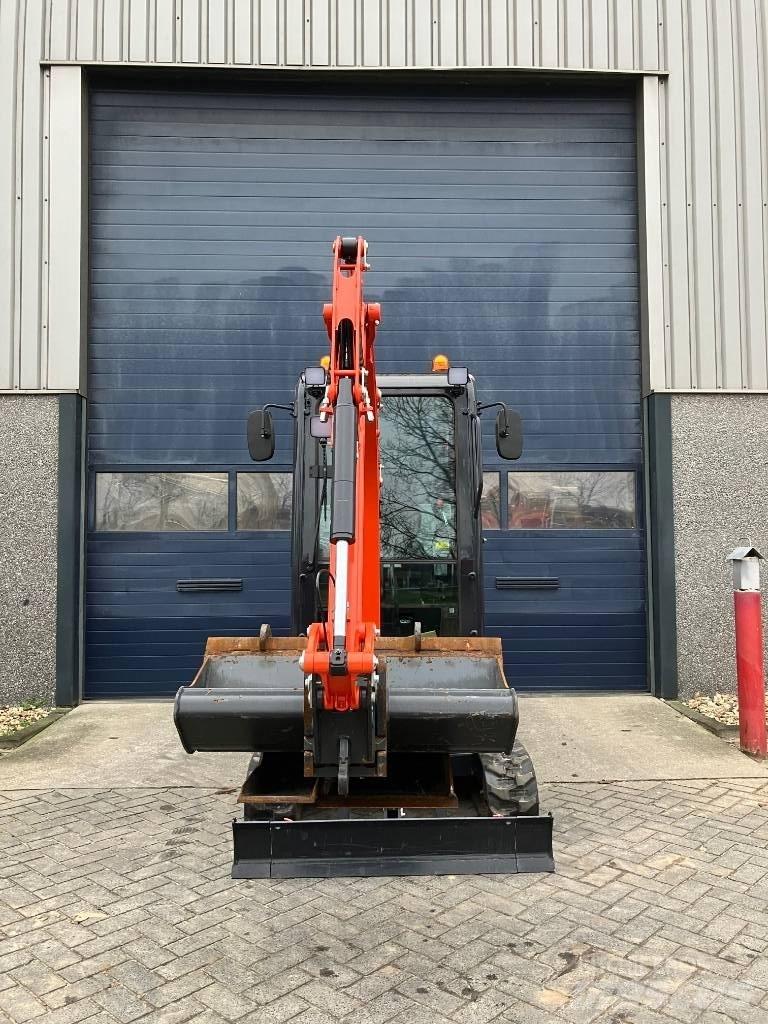 Kubota KX 019-4 ミニ油圧ショベル 7t以下（ミニユンボ・ミニディガー）