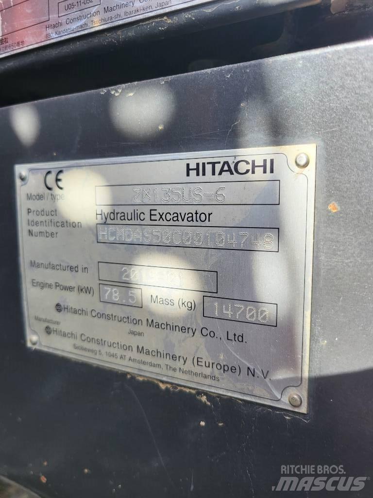 Hitachi ZX 135 US-6 大型油圧ショベル12t以上（パワーショベル・ユンボ）