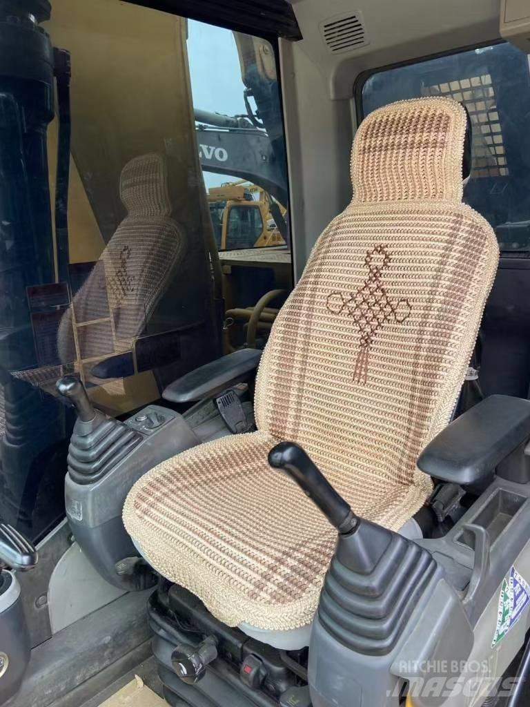 CAT 323 D L 大型油圧ショベル12t以上（パワーショベル・ユンボ）