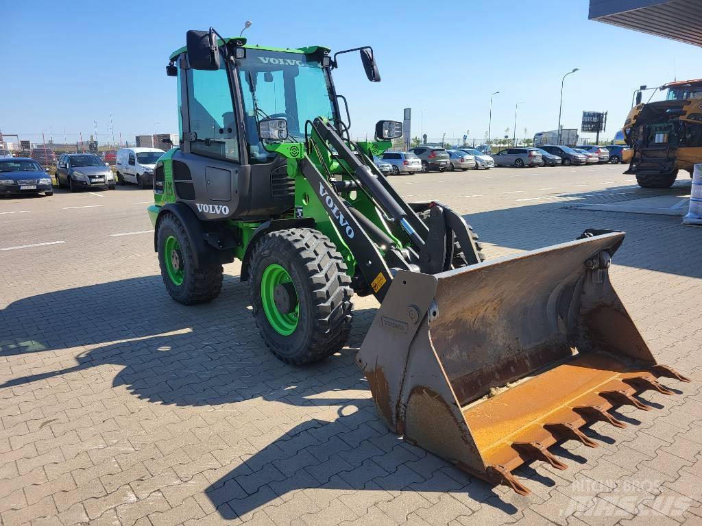 Volvo JL25H ELECTRIC ホイールローダー・タイヤショベル