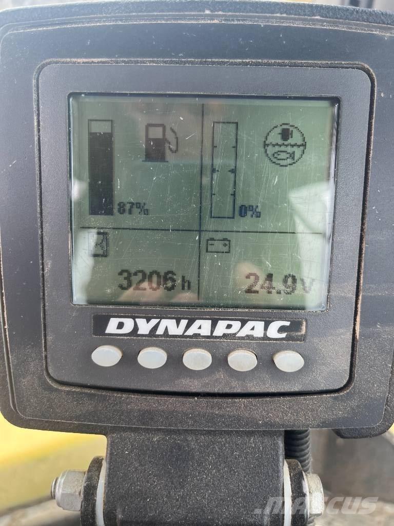Dynapac CC 224 HF タンデムローラ