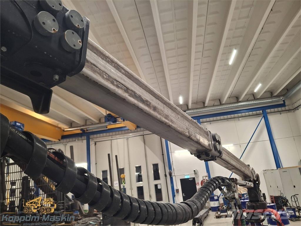 Komatsu 230h ハーベスタ