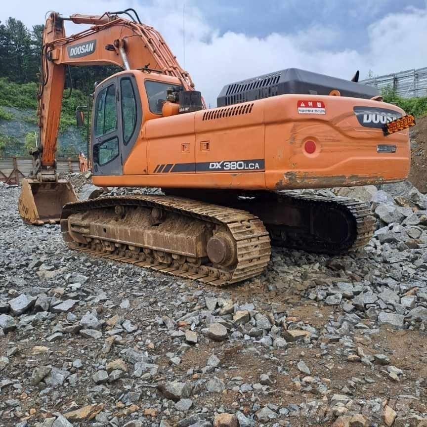 Doosan DX 380 LC 大型油圧ショベル12t以上（パワーショベル・ユンボ）