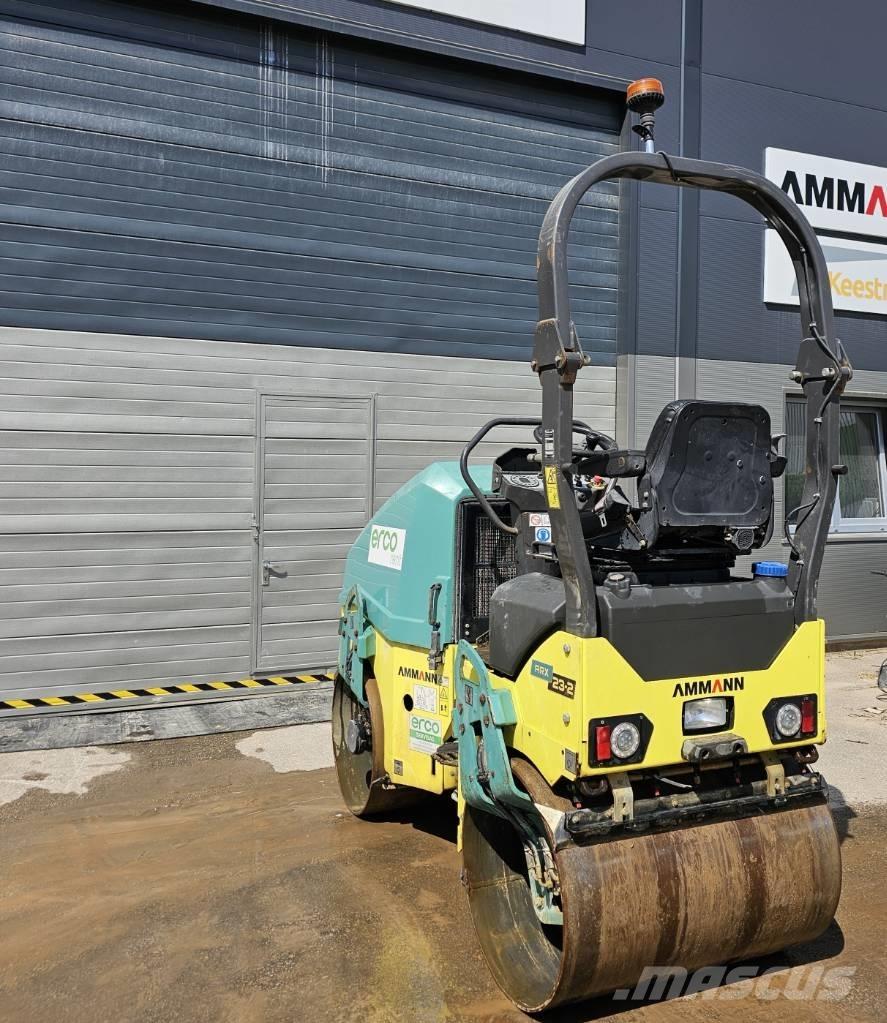 Ammann ARX 23-2 タンデムローラ