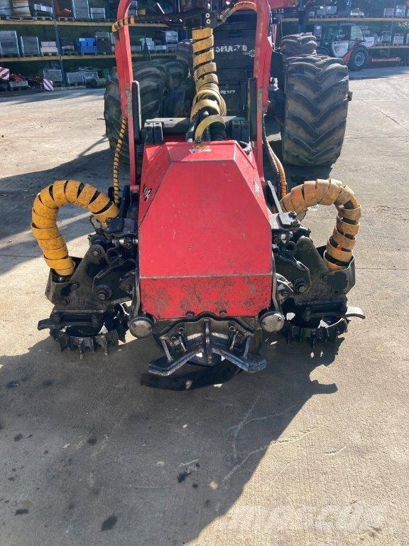 Komatsu C 144 ハーベスター