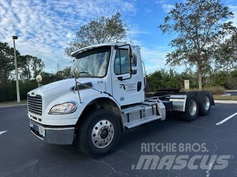 Freightliner M2 中古トラクターヘッド | トレーラーヘッド