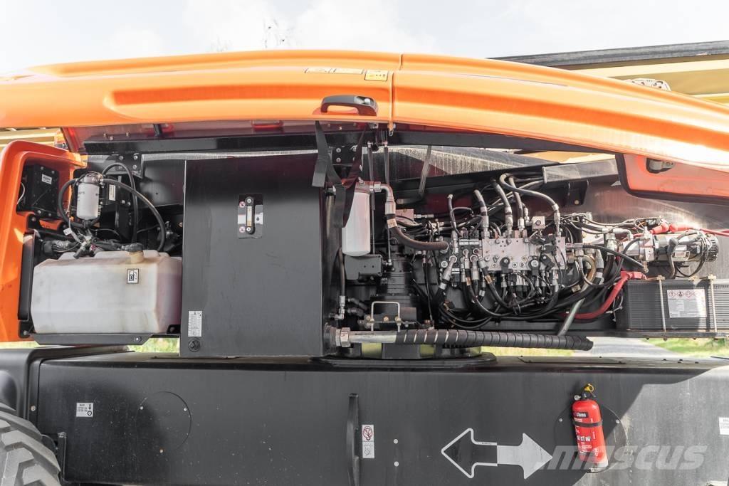 JLG 1250 AJP ブームリフト　直伸型