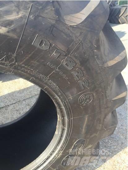Goodyear 650/75R32 タイヤ、ホイル、リム