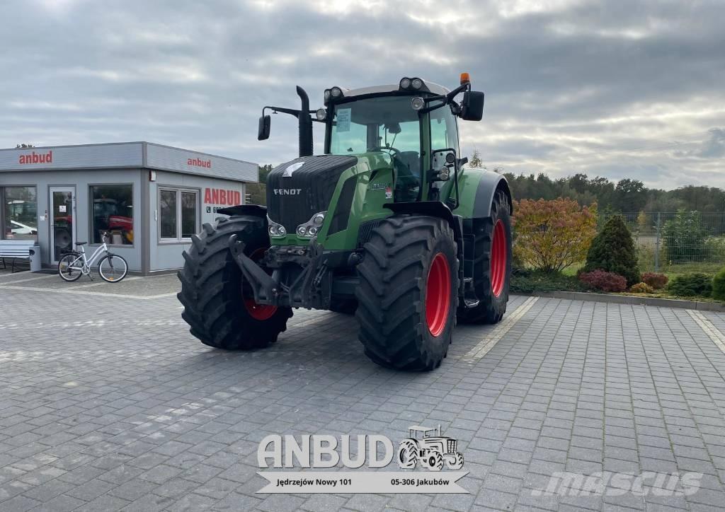 Fendt 826 Vario トラクター